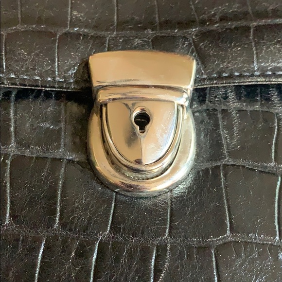 SOLD ✅ Leather Attaché Bag - Croc Print - Picture 8 of 12